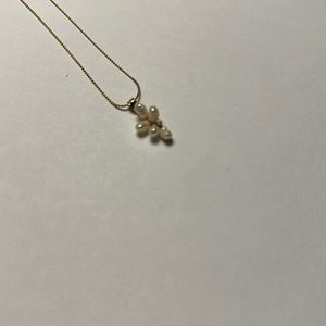 14Kt Gold Grape Pearl Cluster with small Diamond Pendant & Necklace
